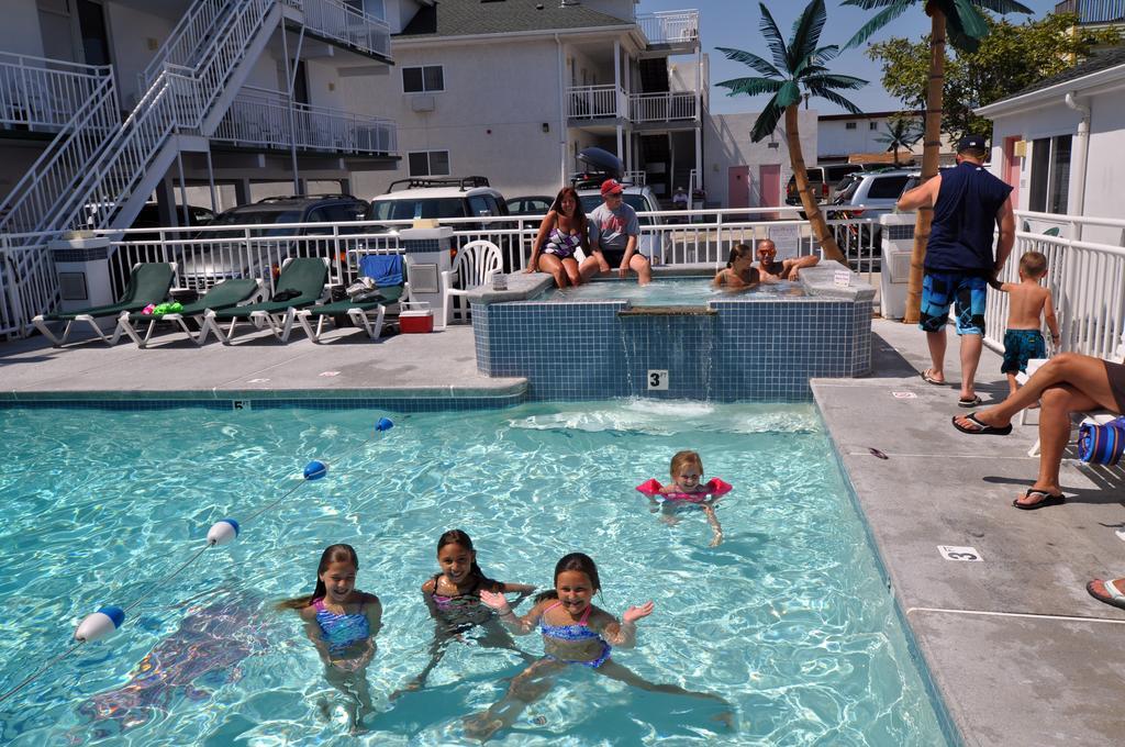 Riviera Resort & Suites Wildwood Værelse billede