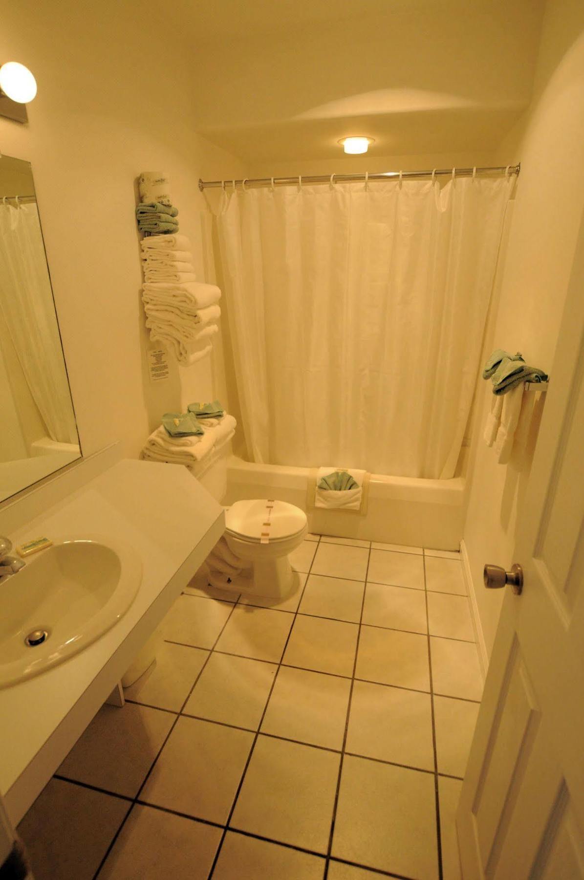 Riviera Resort & Suites Wildwood Eksteriør billede